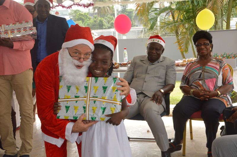 FÊTE DE FIN D&rsquo;ANNEE 2017, LE PERSONNEL CADEAUTÉ