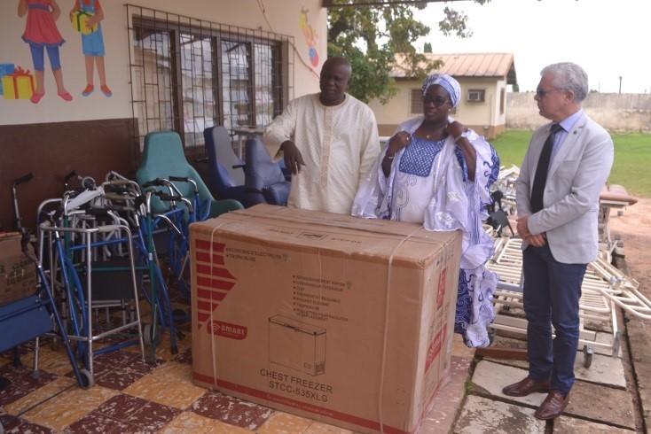 DON A LA POUPONNIERE DE DABOU