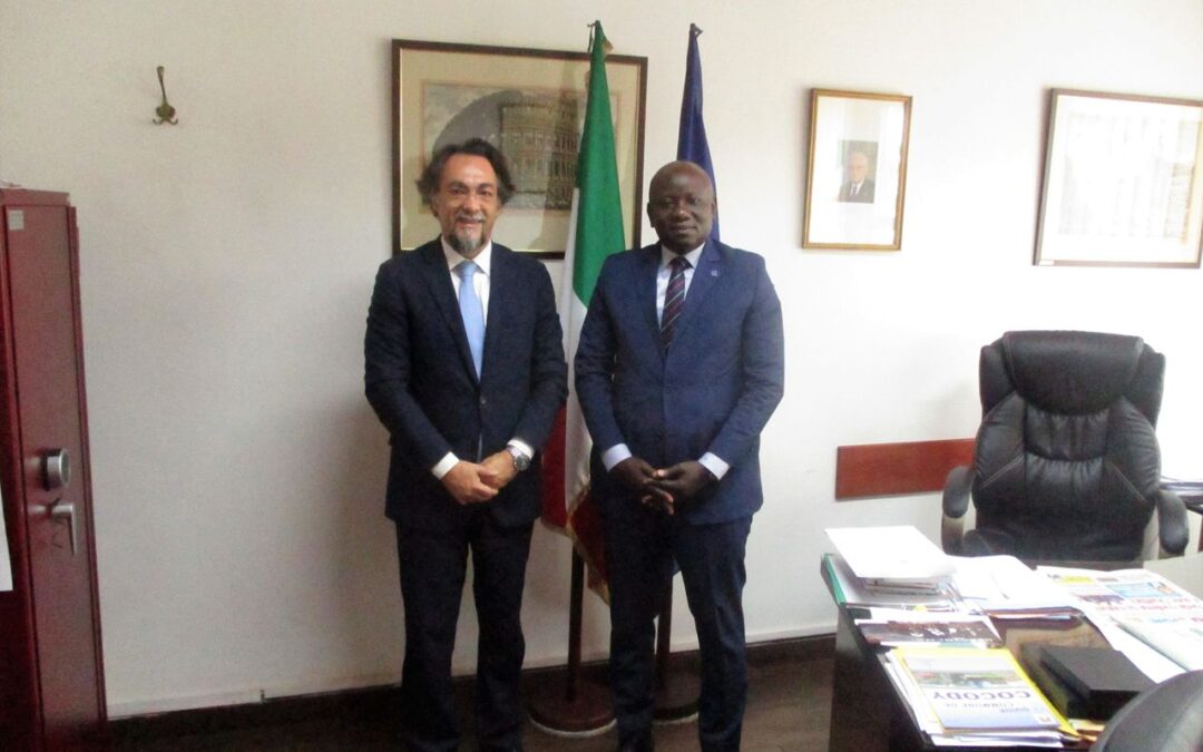 L&rsquo;AMBASSADEUR D&rsquo;ITALIE EN CÔTE D&rsquo;IVOIRE ACCORDE UNE AUDIENCE AU REPRÉSENTANT- RÉSIDENT